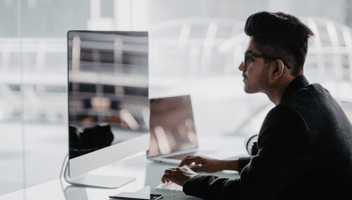 Gestão da arquitectura do tecido de dados para desafios empresariais orientados por dados