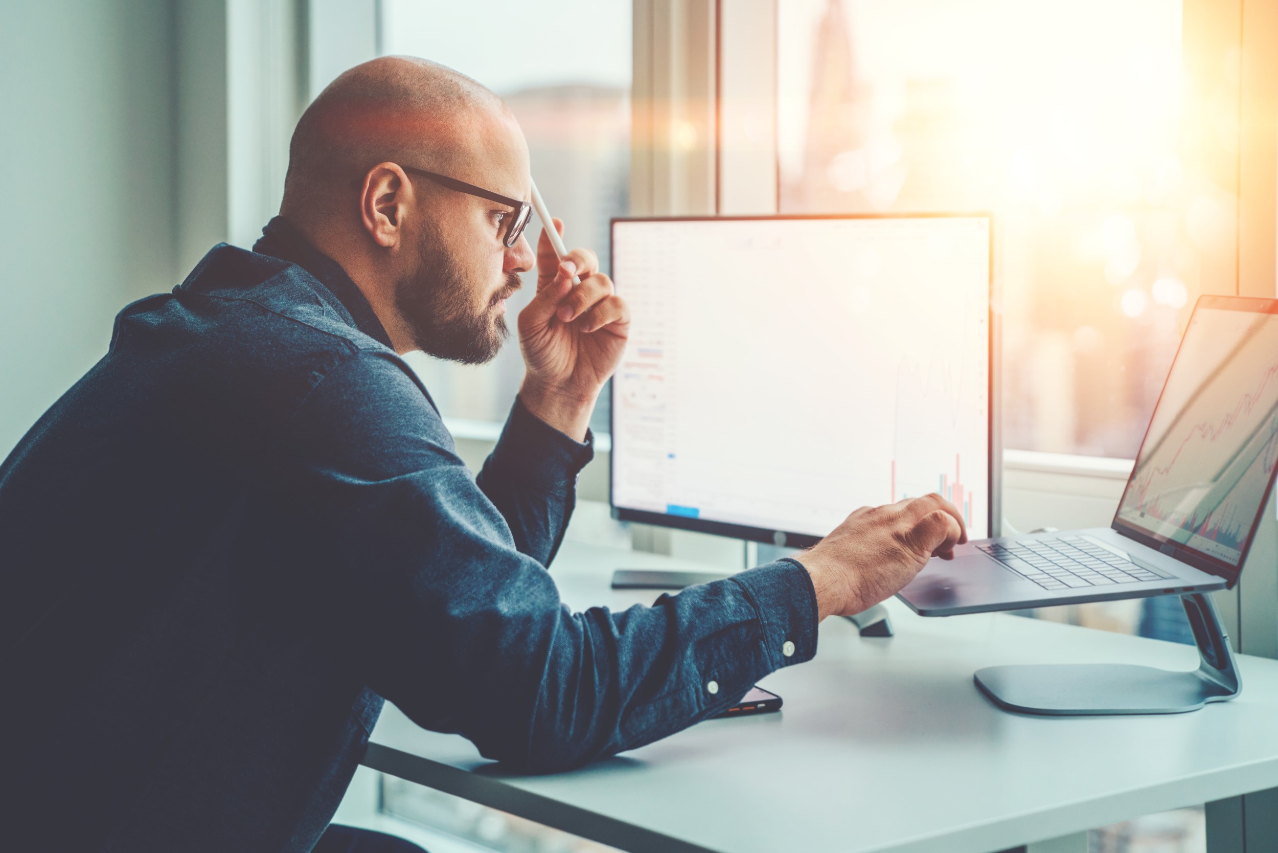 The Blockchain and the creation of Intelligent Smart Contracts